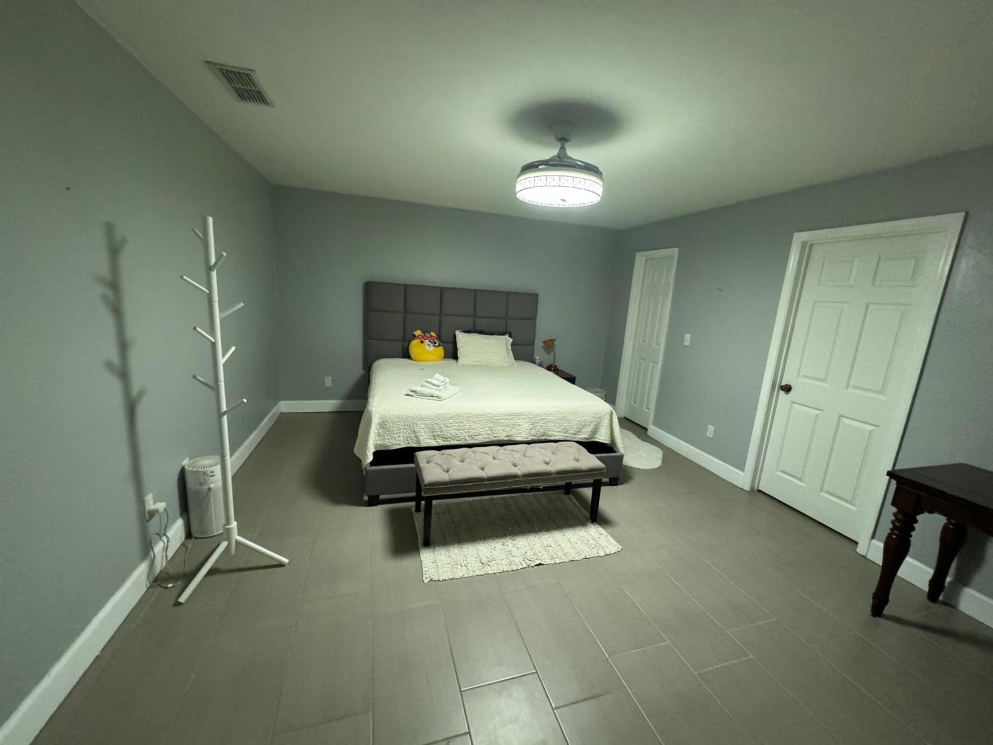 Spacious Room In A Nice House غينزفيل، فلوريدا المظهر الخارجي الصورة