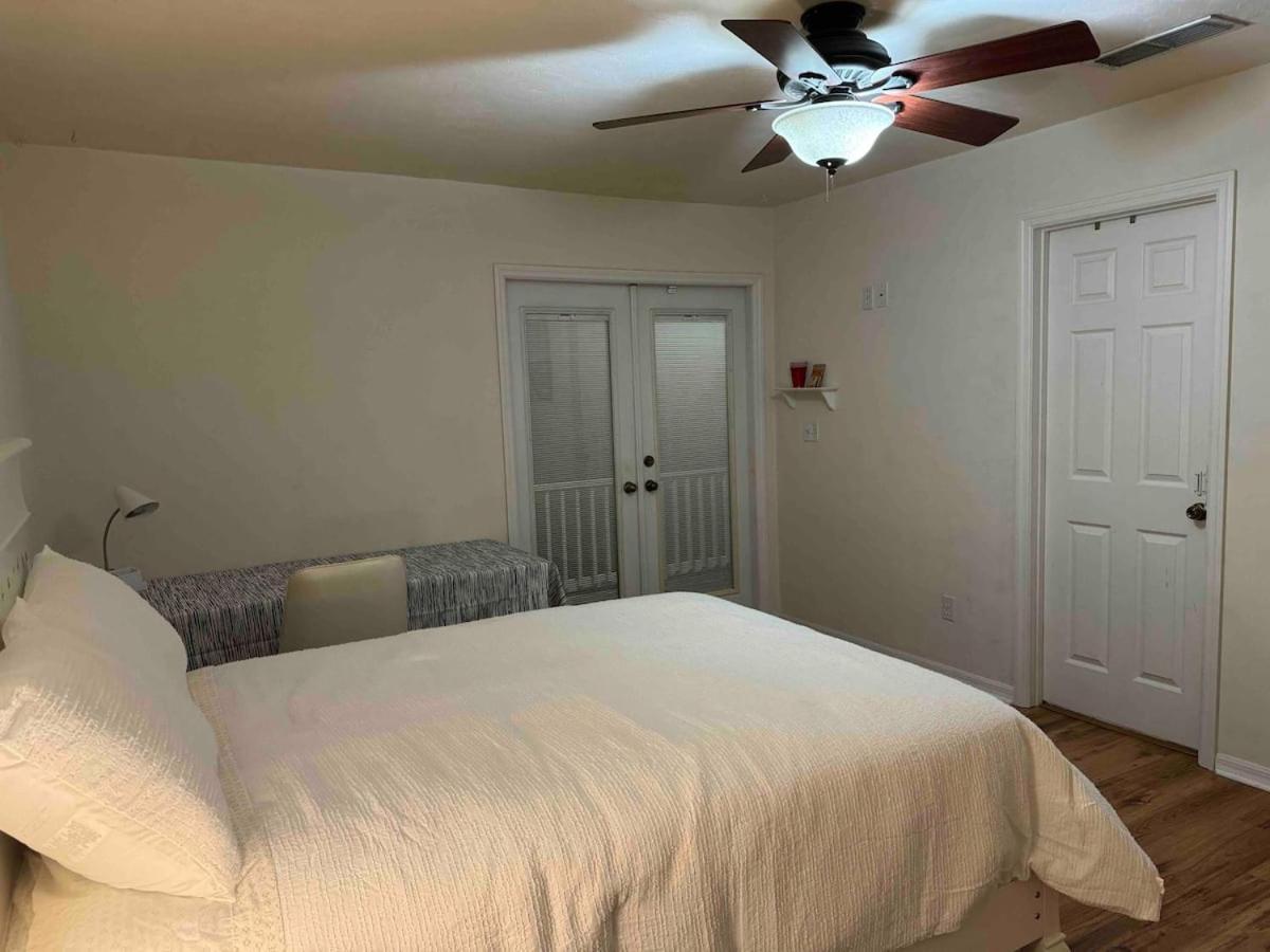 Spacious Room In A Nice House غينزفيل، فلوريدا المظهر الخارجي الصورة