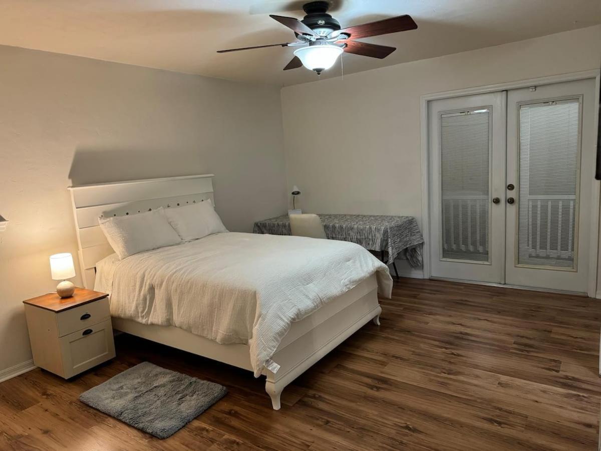 Spacious Room In A Nice House غينزفيل، فلوريدا المظهر الخارجي الصورة